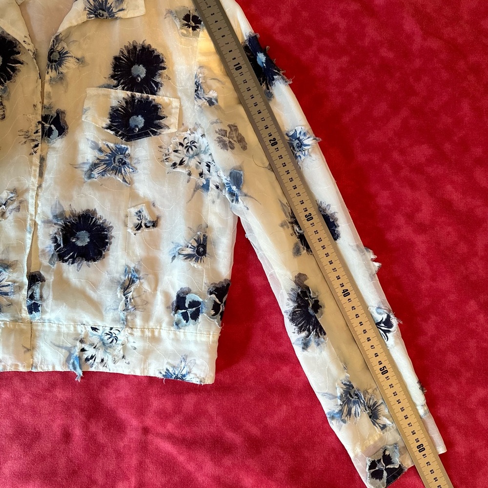 Floral Sheer Jacket - White and Blue - Picture 11 of 11